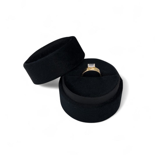 Round Velvet Single Ring Box