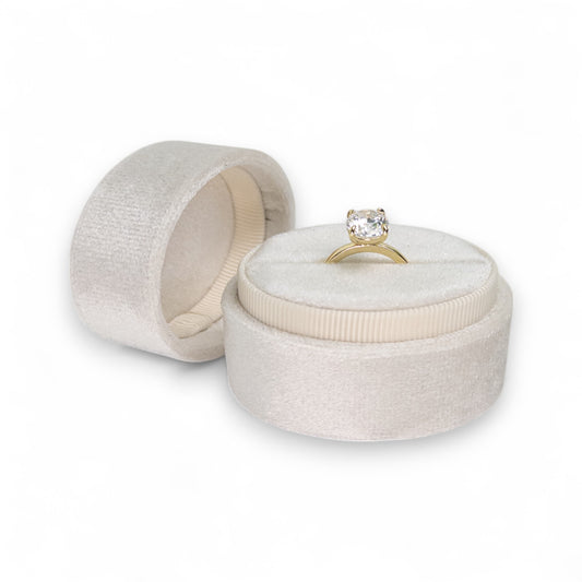 Oval Velvet Ring Box - Horizontal Slot