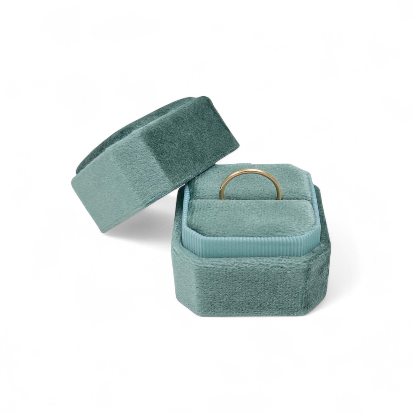 Cut Corner Square Velvet Single Ring Box