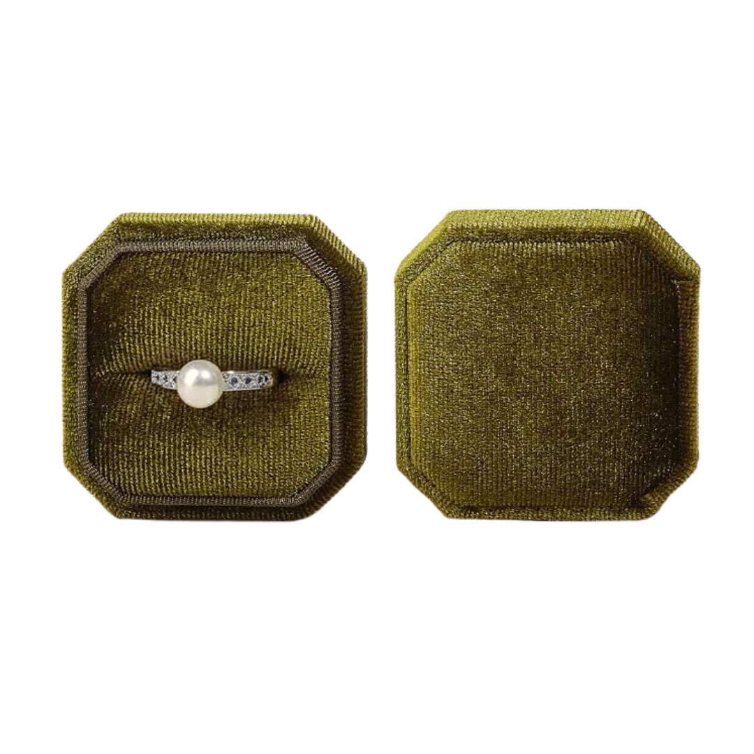 Moss Green Velvet Single Ring Box with Lid