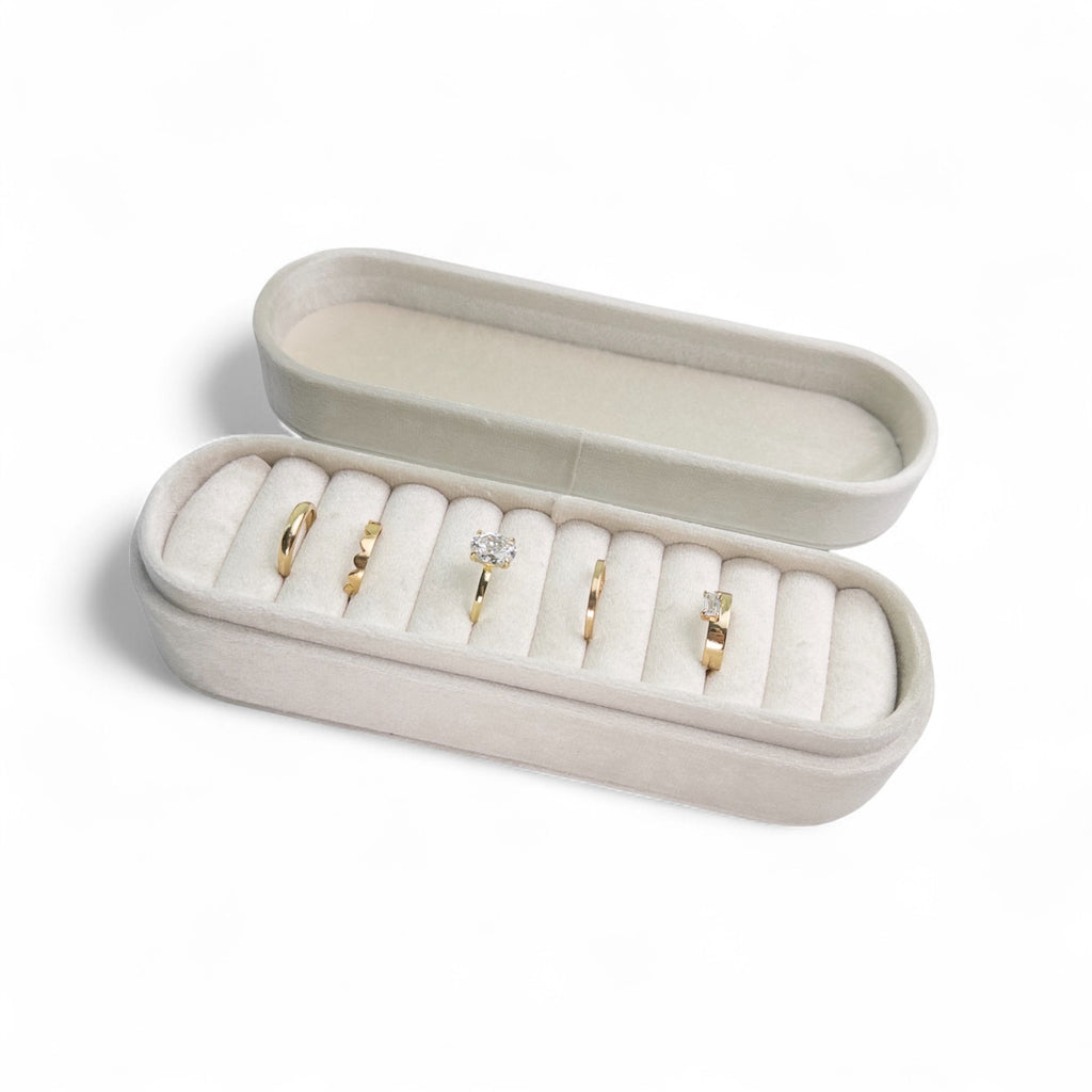 Long Oval Velvet Ring Display
