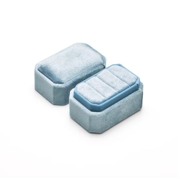 Cut Corner Rectangle Velvet Triple Ring Box