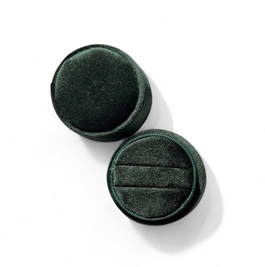 Round Velvet Ring Box - Double