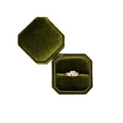 Moss Green Velvet Single Ring Box with Lid