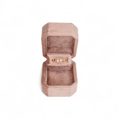 Pop-Up Velvet Ring Box