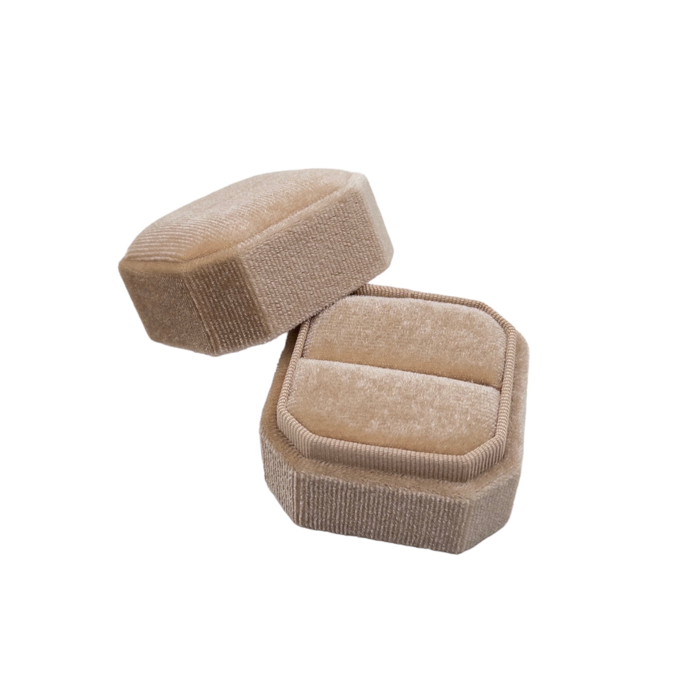 Cream Velvet Single Ring Box with Lid