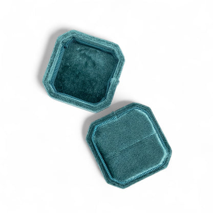 Cut Corner Square Velvet Single Ring Box