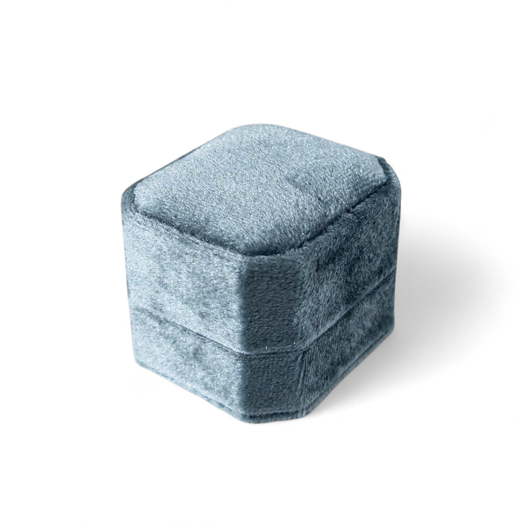 Cut Corner Hinge Velvet Ring Box
